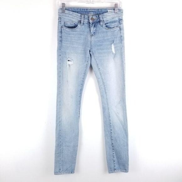 Blank NYC Denim - BlankNYC‎ 24 Skinny Classique Light wash denim jean lowrise distressed Casual